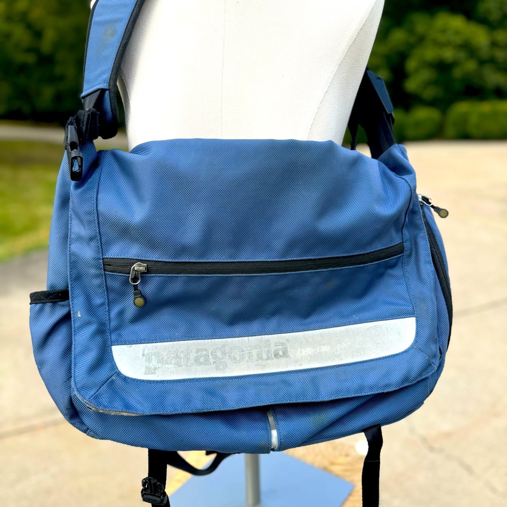 Denim blue Patagonia messenger bag.